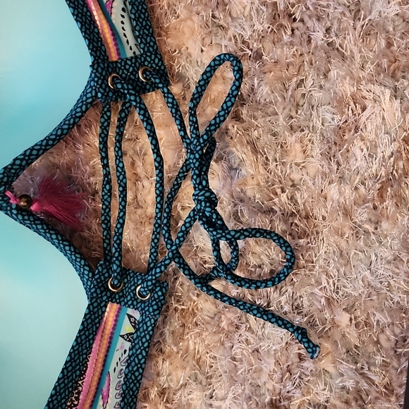 💎 Shade & Shore bikini top 💎 - Picture 3 of 5